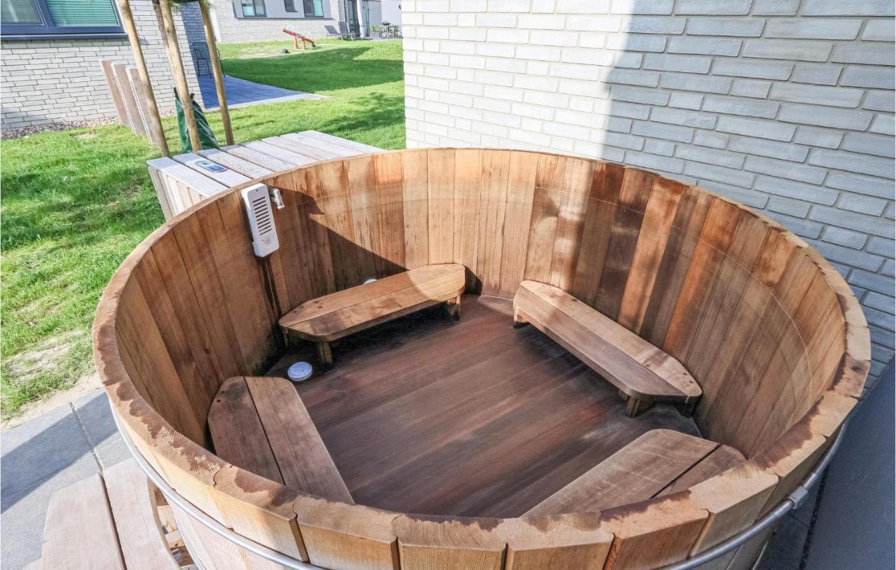 Lovely Home In Lembruch-Duemmer See With Sauna ภายนอก รูปภาพ
