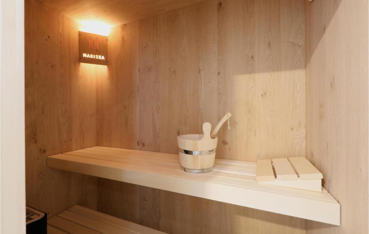 Lovely Home In Lembruch-Duemmer See With Sauna ภายนอก รูปภาพ